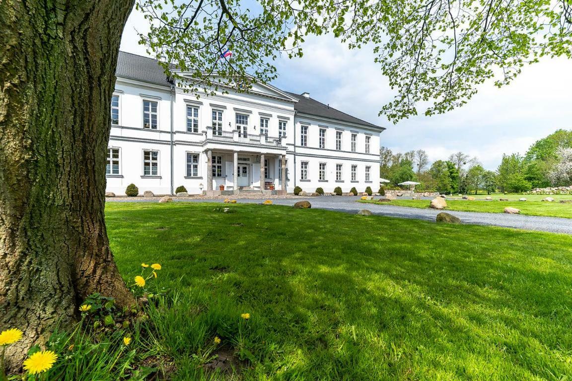 Apartmán Gutshaus Gross Helle Mölln Exteriér fotografie